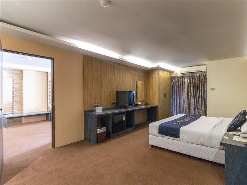 Luxor Bangkok Hotel 논타부리 외부 사진